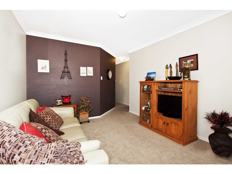 12 Judy Anne Close, Green Point NSW 2251