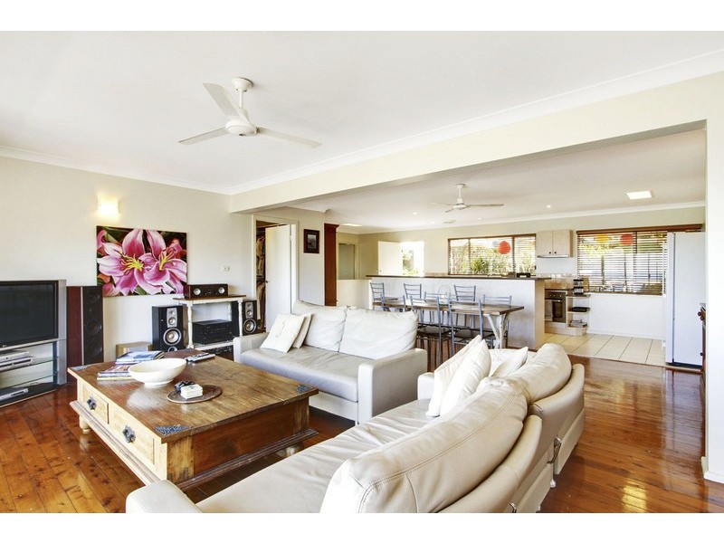 46 Tramway Rd, North Avoca NSW 2260