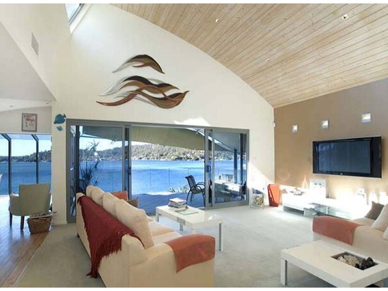 376 Orange Grove Rd, Blackwall NSW 2256