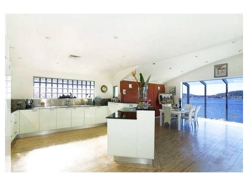 376 Orange Grove Rd, Blackwall NSW 2256