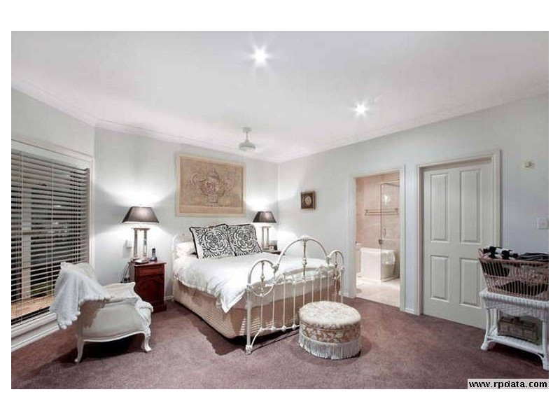 67 Picketts Valley Rd, Picketts Valley NSW 2251