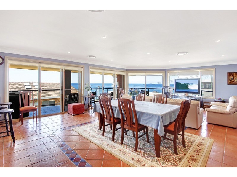 11 Barnhill Road, Terrigal NSW 2260