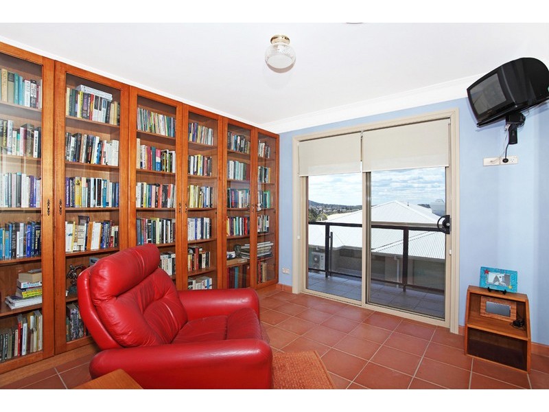 11 Barnhill Road, Terrigal NSW 2260