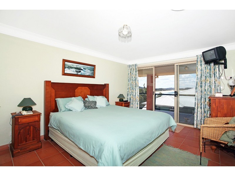 11 Barnhill Road, Terrigal NSW 2260