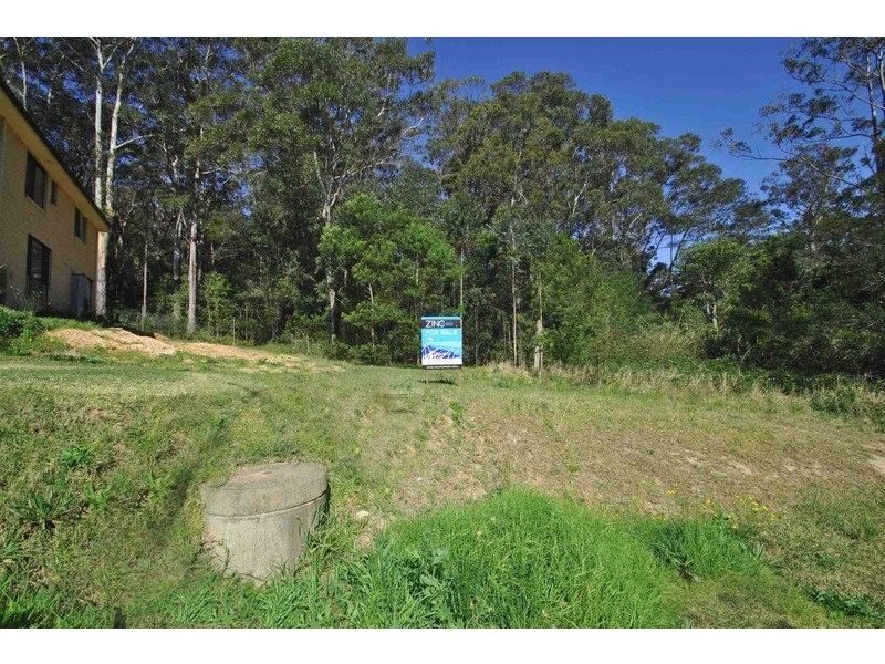 27 Bellbower Close, Green Point NSW 2251