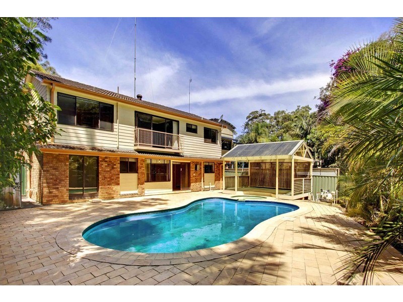 3 Leeside Rd, North Avoca NSW 2260