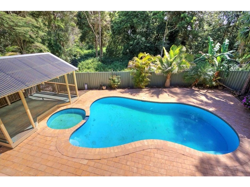 3 Leeside Rd, North Avoca NSW 2260