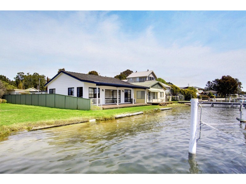 62 Shelly Beach Rd, Empire Bay NSW 2257