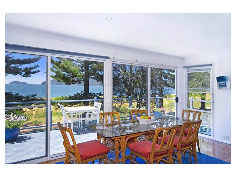 75 Bay St, Patonga Beach NSW 2256
