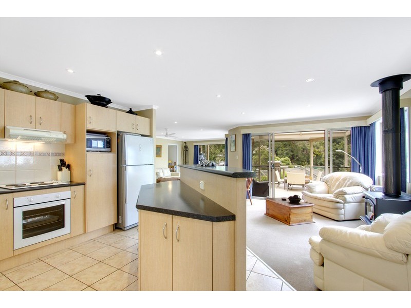 17 Reynolds Road, Avoca Beach NSW 2251