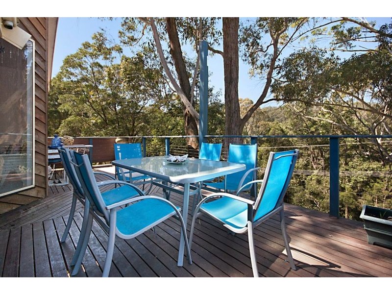 71 Lake Shore Drive, North Avoca NSW 2260