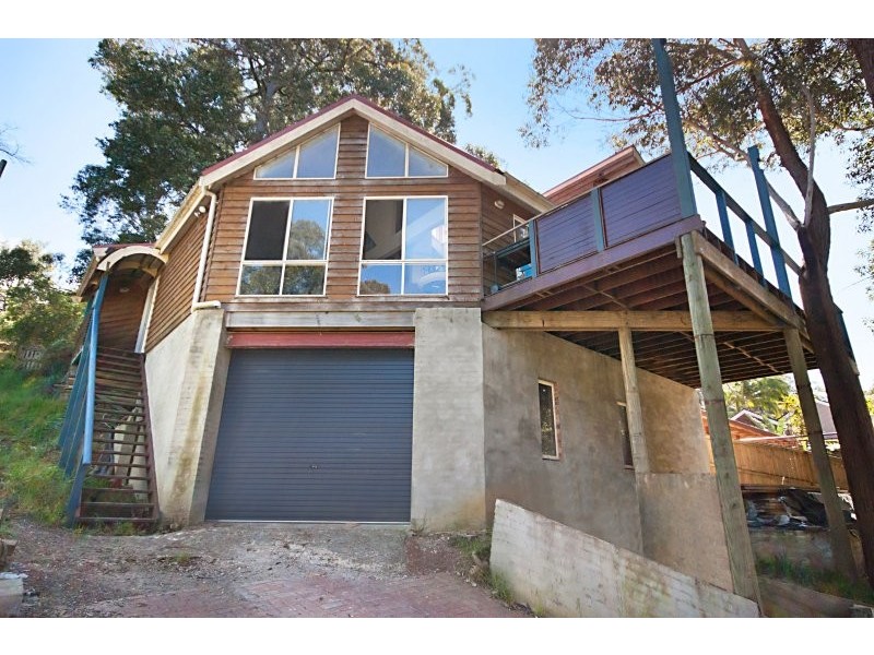 71 Lake Shore Drive, North Avoca NSW 2260