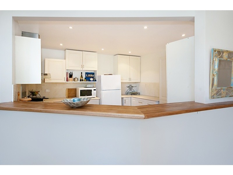 71 Lake Shore Drive, North Avoca NSW 2260