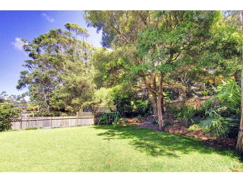 75 Surf Rider Avenue, North Avoca NSW 2260