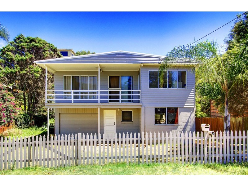 21 Elgata Avenue, North Avoca NSW 2260