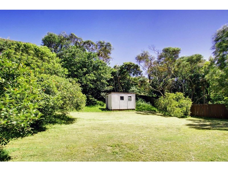 21 Elgata Avenue, North Avoca NSW 2260