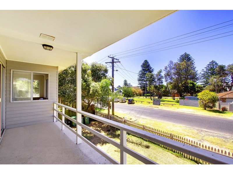 21 Elgata Avenue, North Avoca NSW 2260