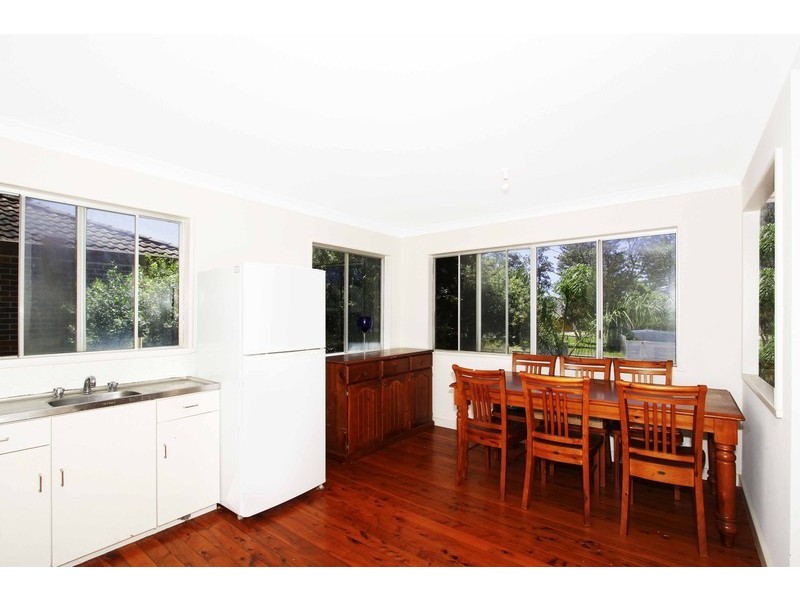 21 Elgata Avenue, North Avoca NSW 2260