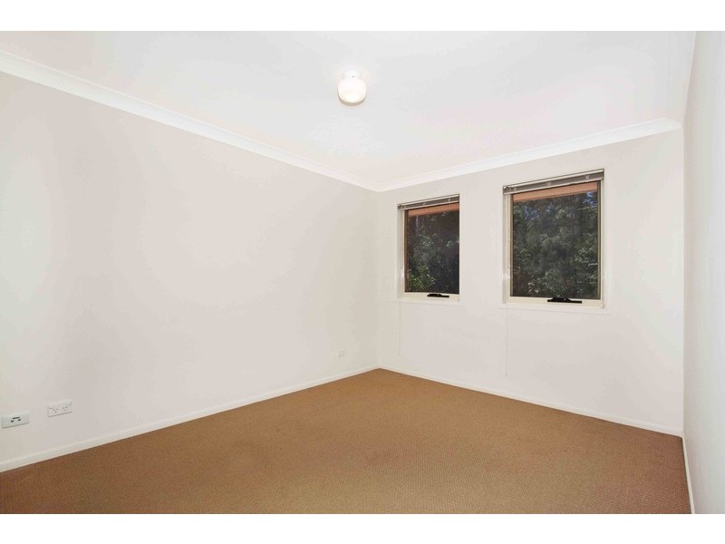 7 Wingello Cres, Wyoming NSW 2250