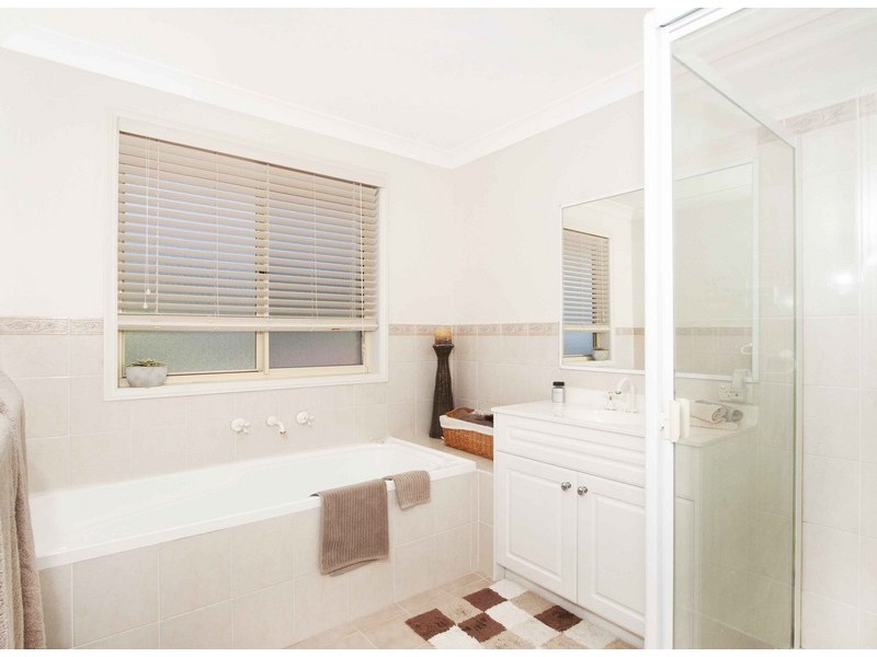 22 Glen Eagles Cres, Terrigal NSW 2260