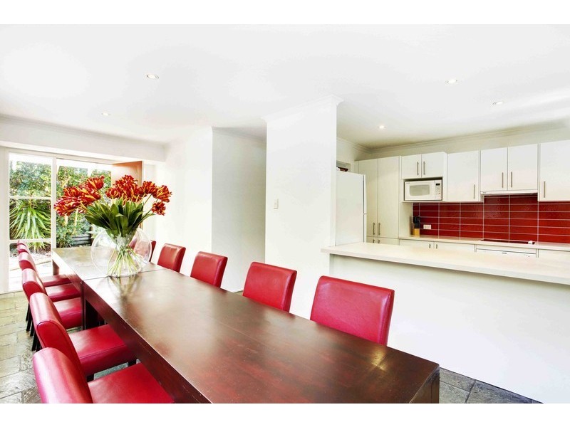 90 Lake Shore Drive, North Avoca NSW 2260