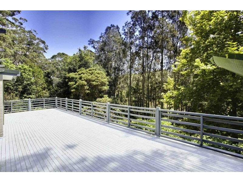 90 Lake Shore Drive, North Avoca NSW 2260