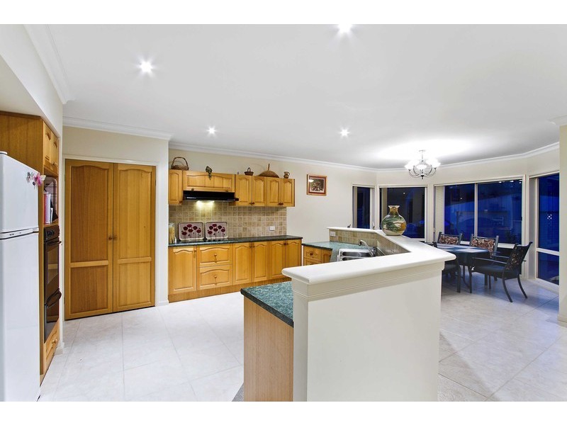 9 Mimosa Av, Saratoga NSW 2251