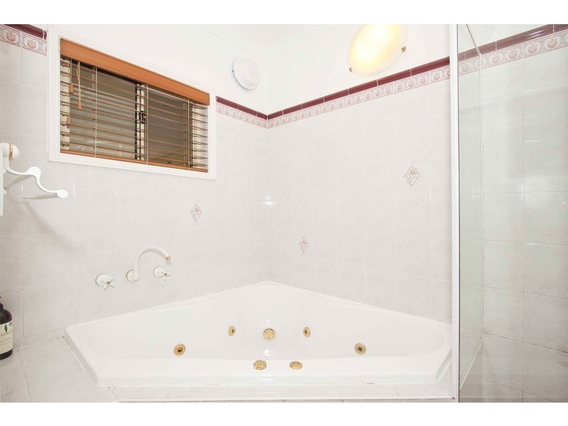 43 Oak Road, Matcham NSW 2250