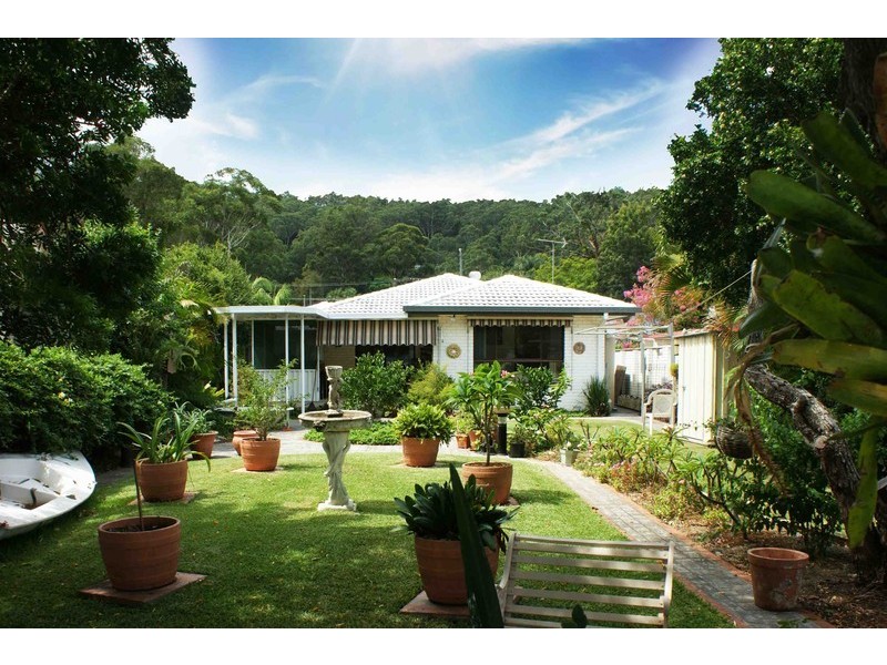 247a Avoca Drive, Green Point NSW 2251