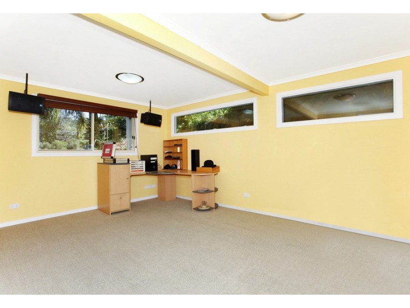 101 Lake Shore Drive, North Avoca NSW 2260