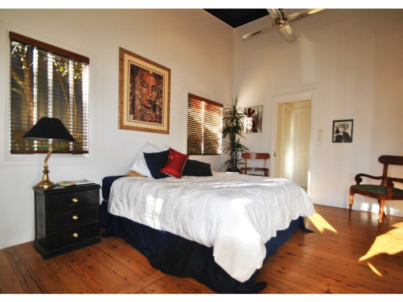 101 Lake Shore Drive, North Avoca NSW 2260