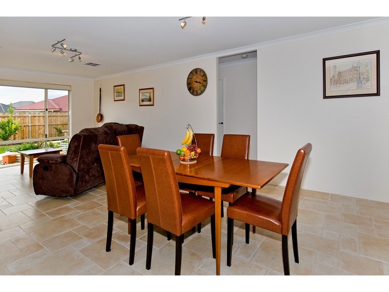 9  LONGVIEW WAY, The Vines WA 6069