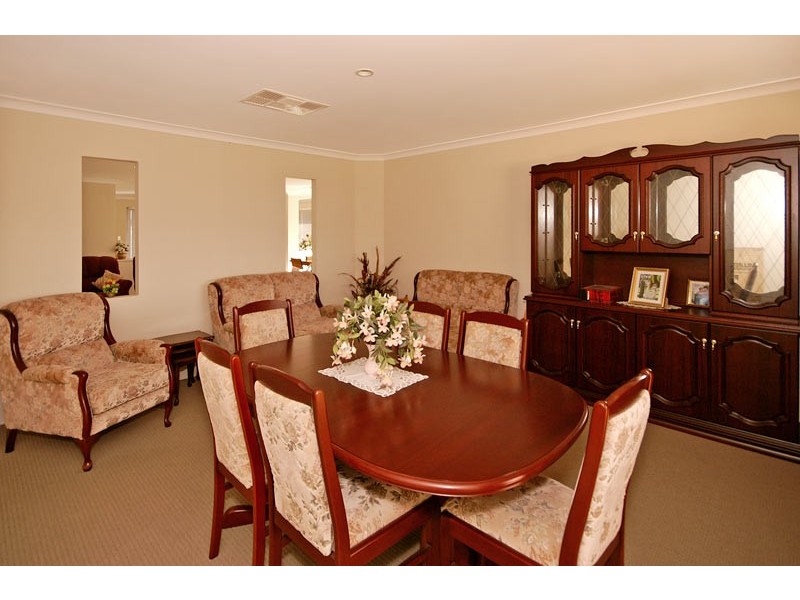 8 Kerkeri Heights, Lakelands WA 6210