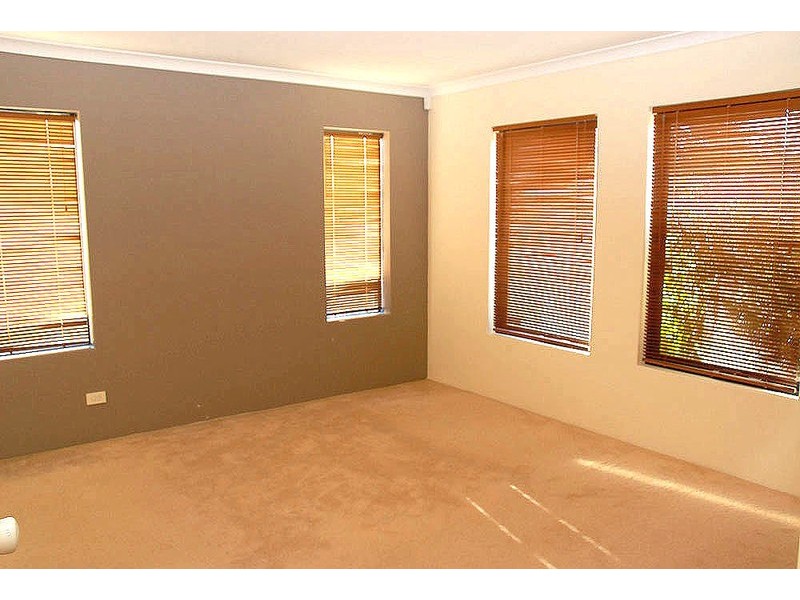 59 Henning Crescent, Manning WA 6152