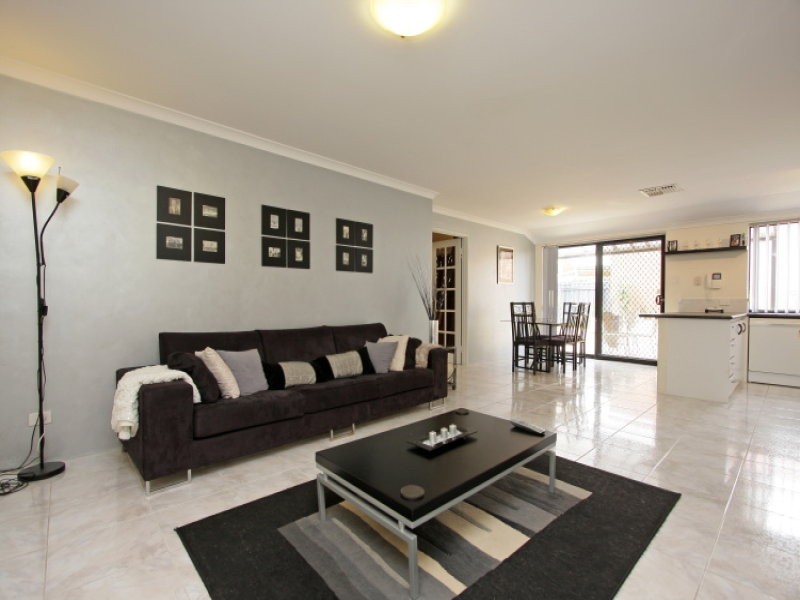 12 Wilton Mews, Canning Vale WA 6155