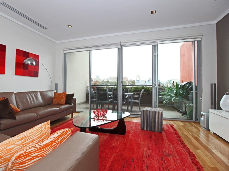 12/2 Braid Street, Perth WA 6000