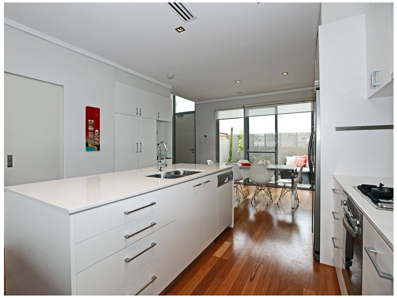 12/2 Braid Street, Perth WA 6000