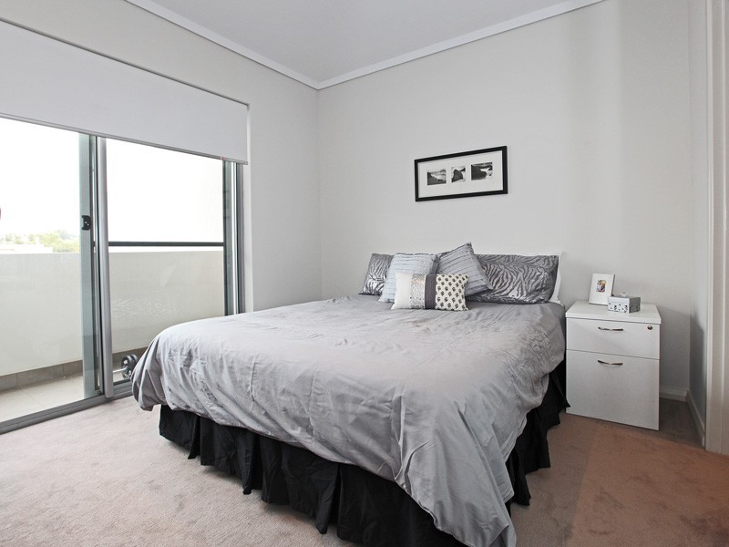 12/2 Braid Street, Perth WA 6000