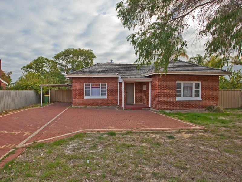 126 Manning Road, Manning WA 6152