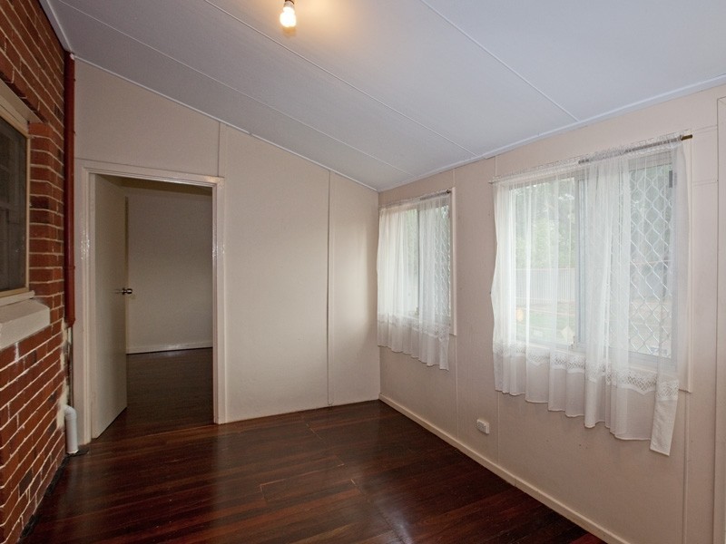 126 Manning Road, Manning WA 6152