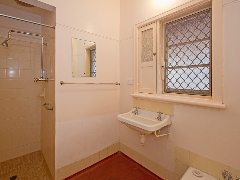 72 Ryrie Road, Como WA 6152