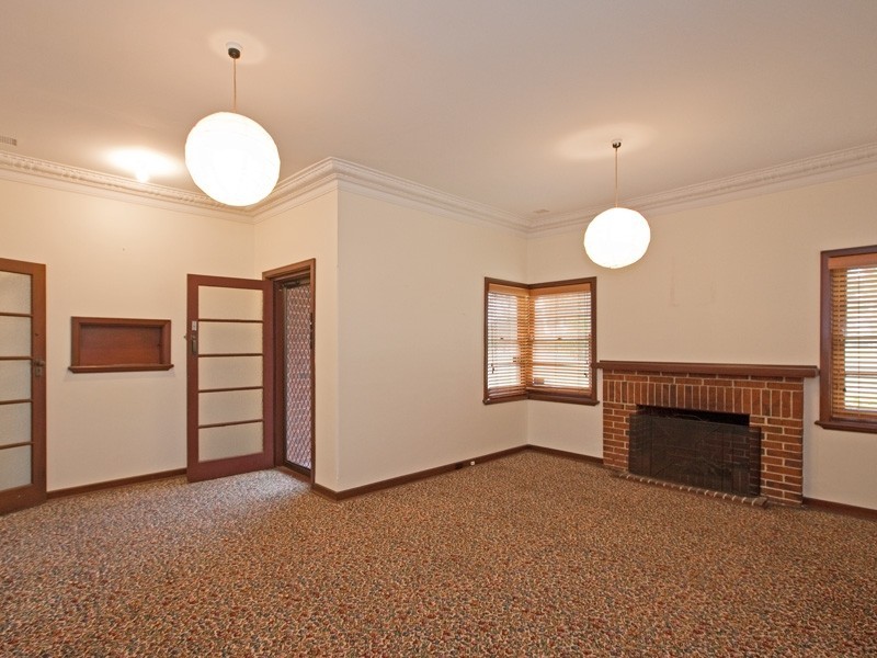 72 Ryrie Road, Como WA 6152