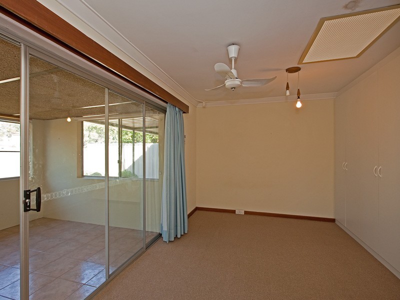 16 Mandora Way, Riverton WA 6148