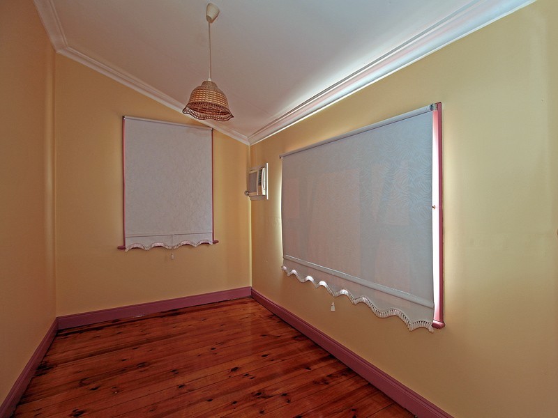 1  Third Ave, Bassendean WA 6054