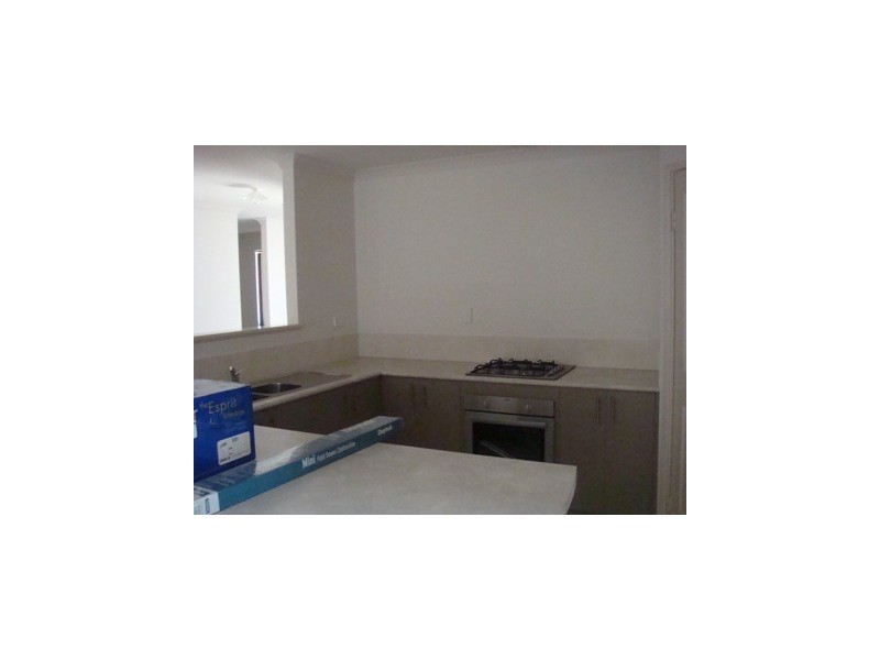 2A Gollan Pl, Coodanup WA 6210