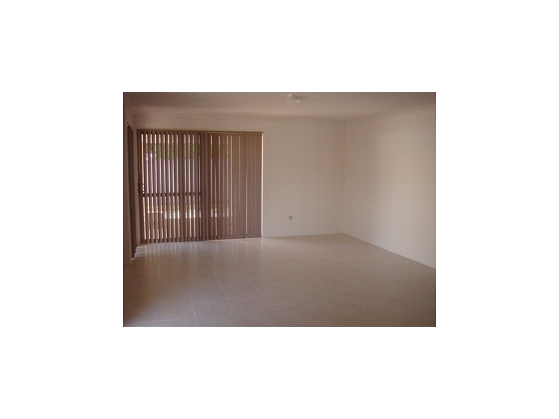 2A Gollan Pl, Coodanup WA 6210