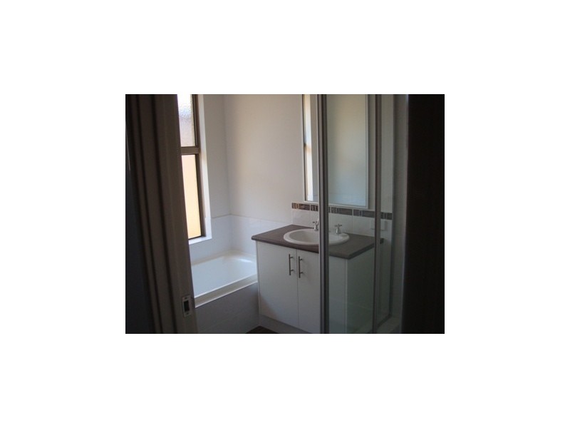 2A Gollan Pl, Coodanup WA 6210