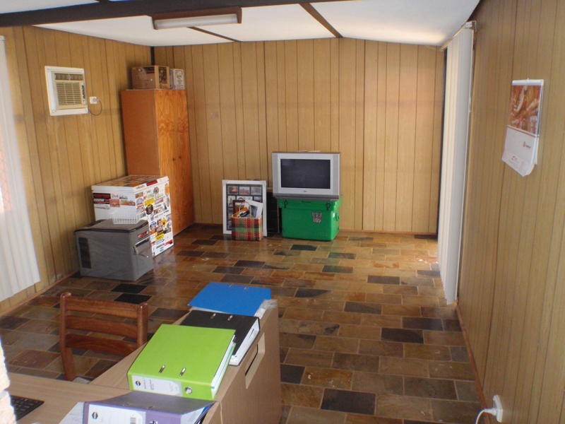 8 Gaunt Road, Spearwood WA 6163