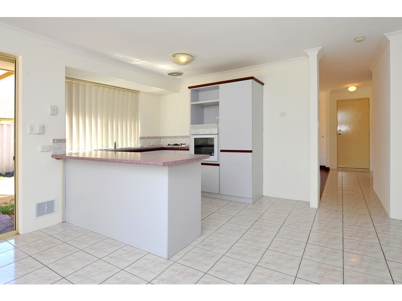 29 Swallowtail Parade, Warnbro WA 6169