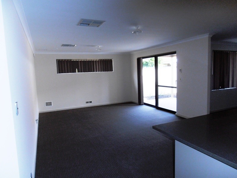 1/146 Knutsford Avenue, Rivervale WA 6103